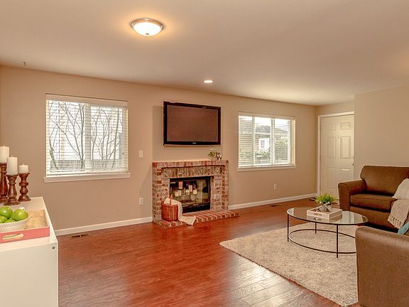 4th image of 11017 36th Avenue Ct E