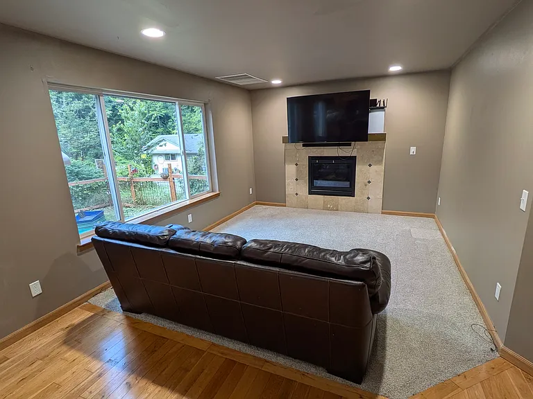 2nd Living room