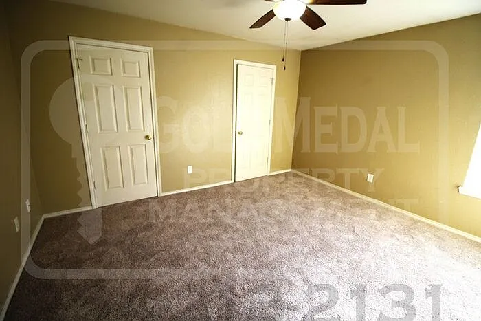 3400 Barcelona Dr — Photo 10