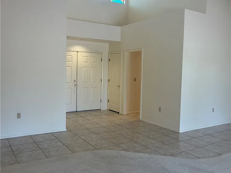8900 Kingsmill Dr — Photo 5