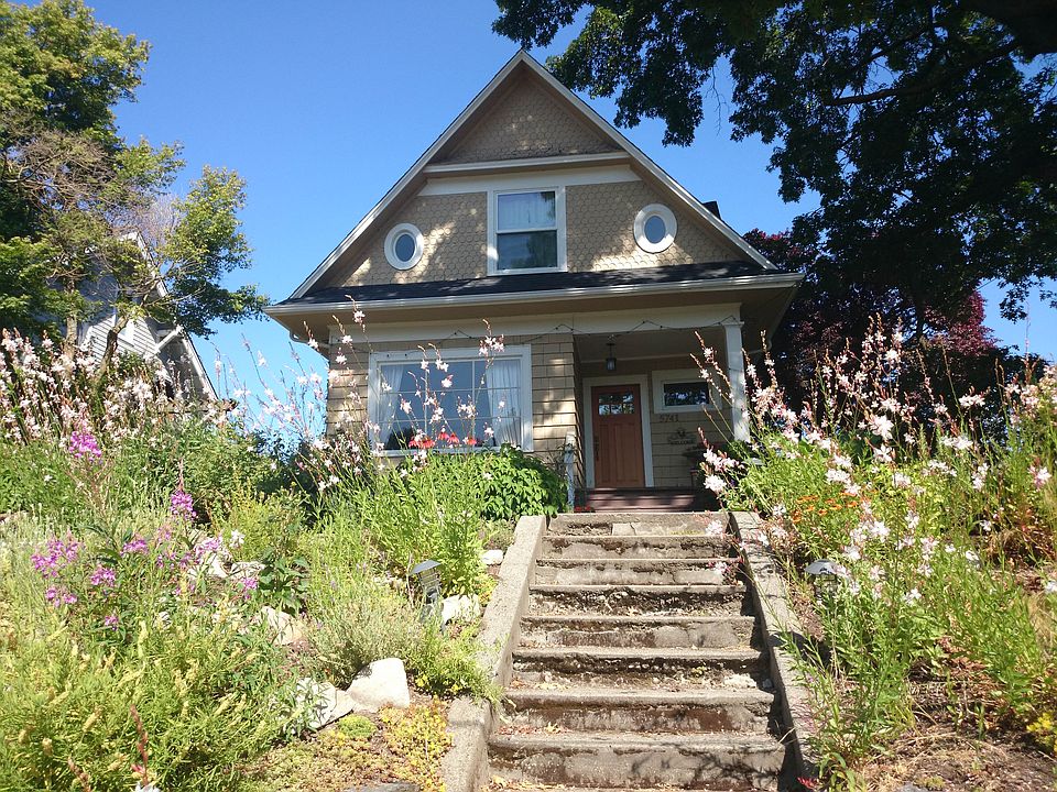 1st image of 5741 Woodlawn Ave N