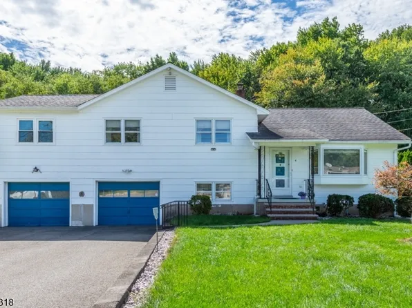 4 Sycamore Pl, Fairfield Twp., NJ 07004