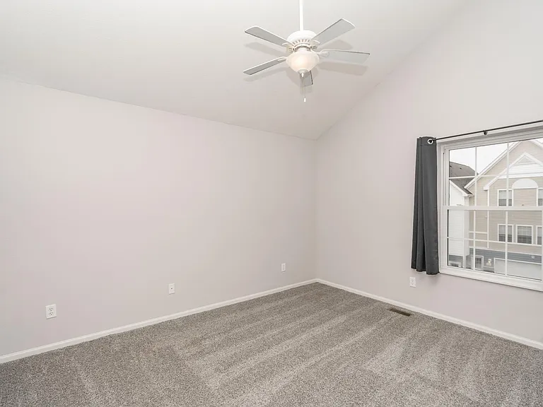 1151 SE Village View Ln — Photo 12