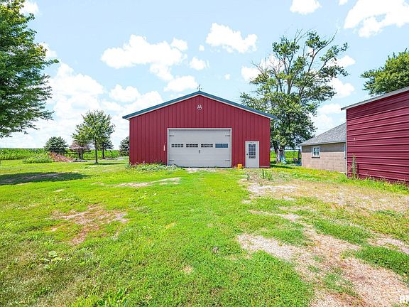 4th image of 1723 County Road 2200 E