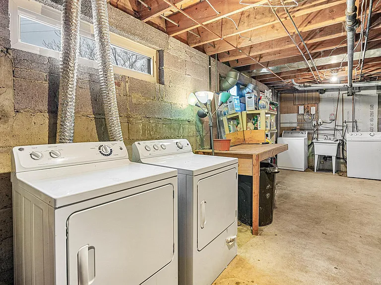 3286 W Fairview Pl — Photo 22