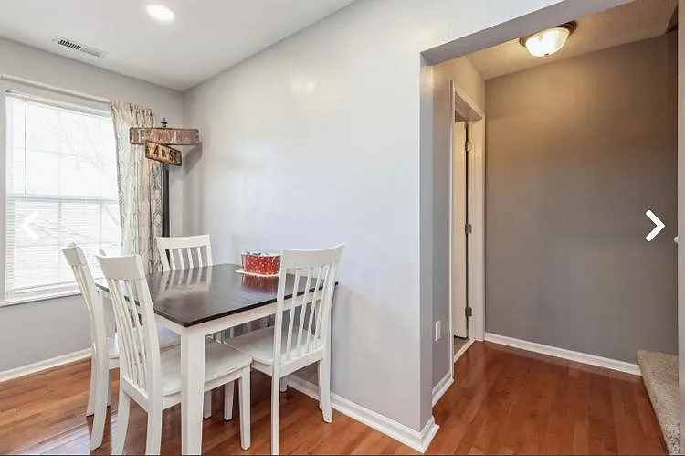 3173 SW Sharmin Ln — Photo 4