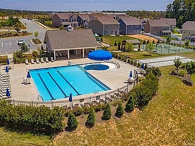 2nd image of 7809 Sawgrass Ln