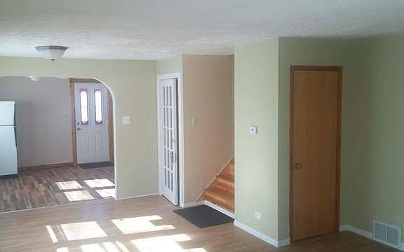 3rd image of 14444 Leavitt Ave