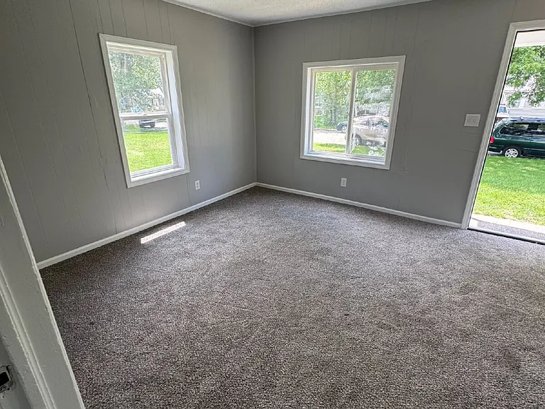 806 S Terrace Dr — Photo 3