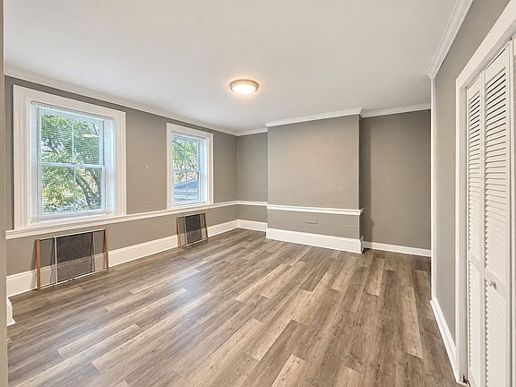 2nd image of 21 Hurd St APT 2