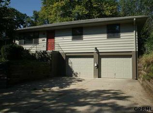 1620 S 52nd St, Omaha, NE 68106