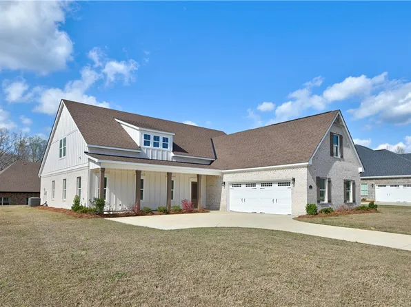 2820 Rainmaker Run Dr, Auburn, AL 36832