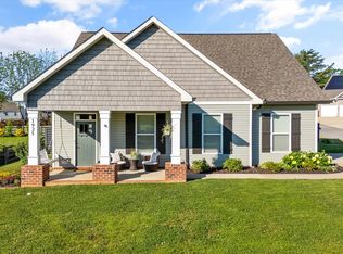 1925 Farris Rd, Maryville, TN 37803