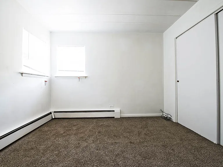 12507 S Ashland Ave — Photo 6
