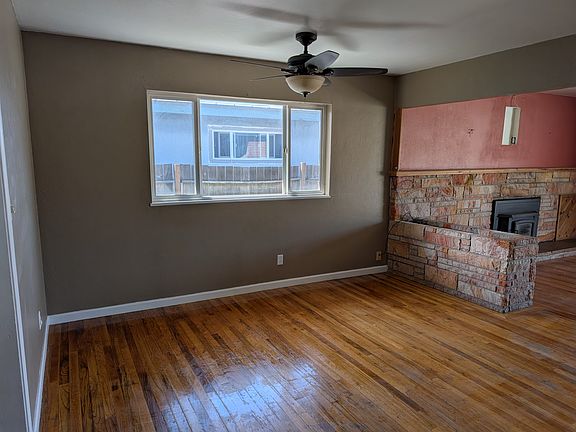 3rd image of 3746 Renner Dr