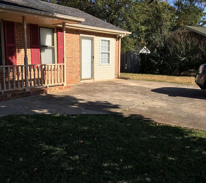 2nd image of 205 Lake Farm Rd