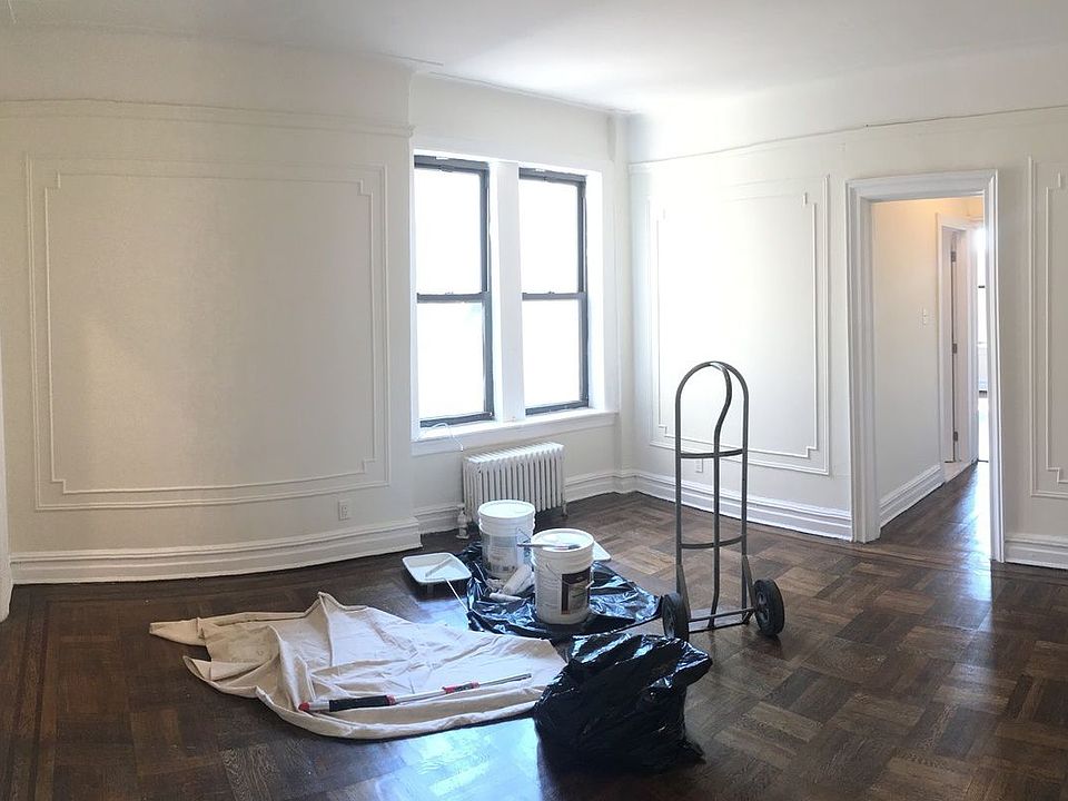 2nd image of 250 Ocean Pkwy APT 6K