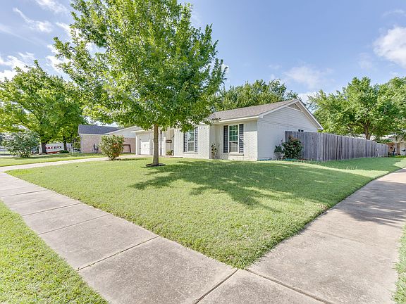 2nd image of 433 Linda Dr