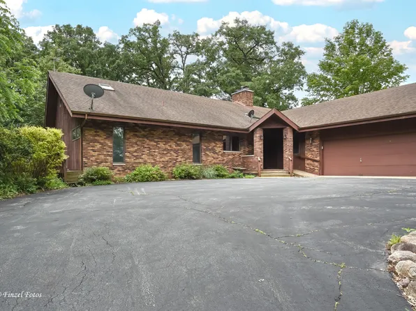 17001 McGuire Rd, Harvard, IL 60033