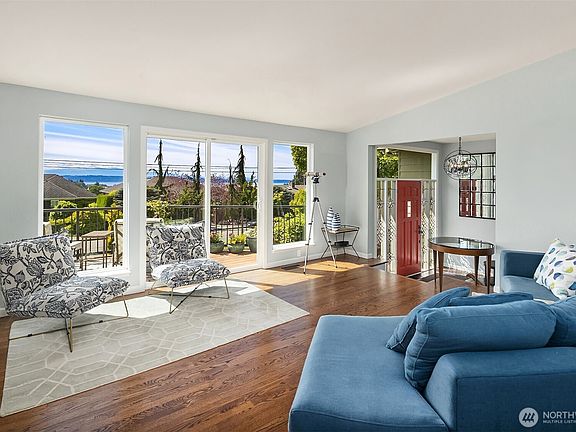 4th image of 1033 8th Avenue S