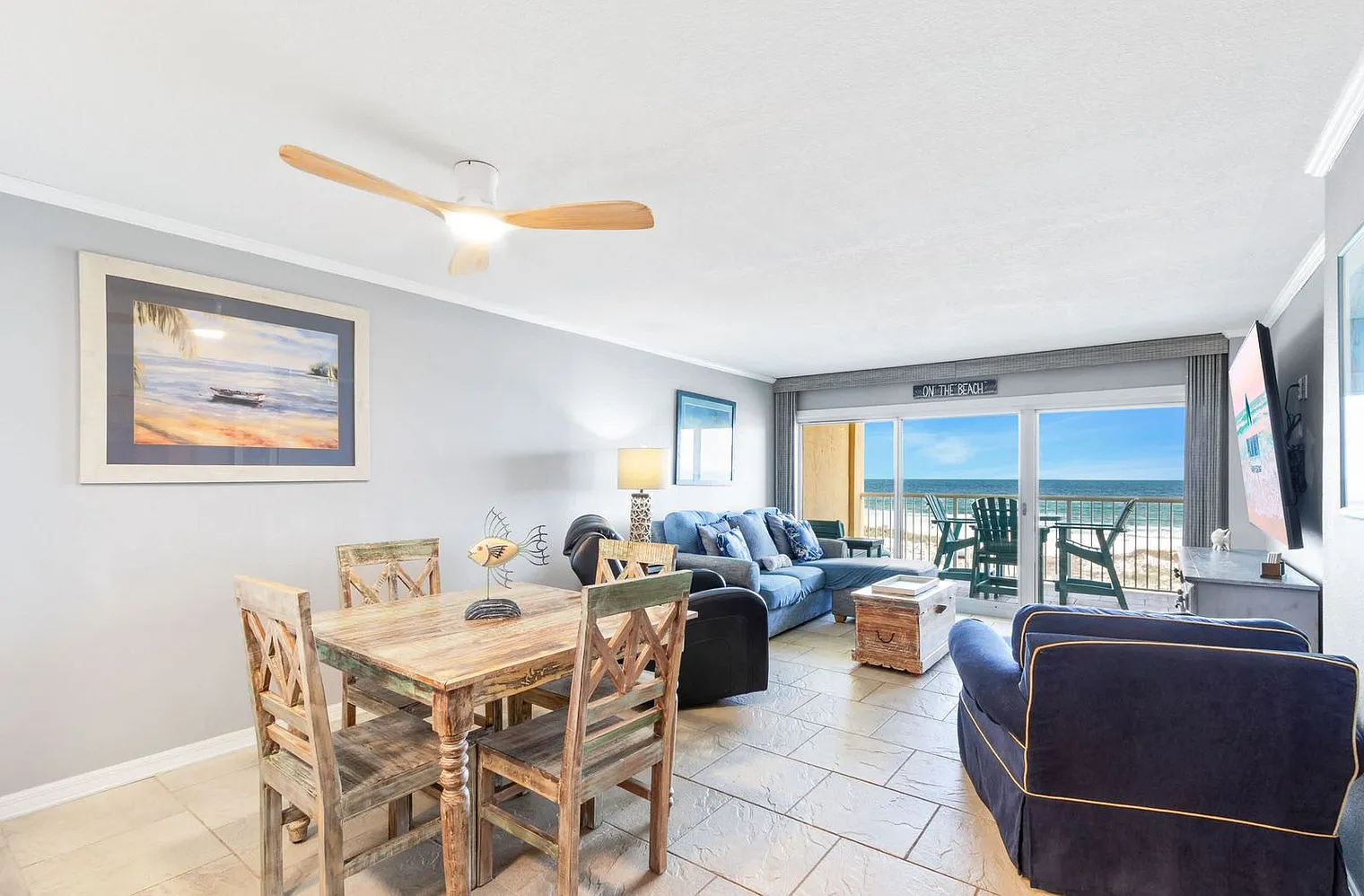 2 bed, 2.0 bath, 893 sqft, $3,604 — Photo 3