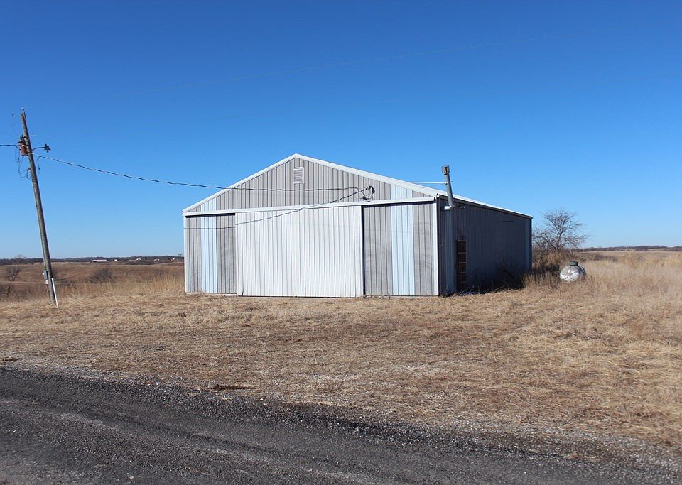 2nd image of 12449 State Highway Bb