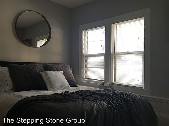 2nd image of 2837 Williams Ave SE
