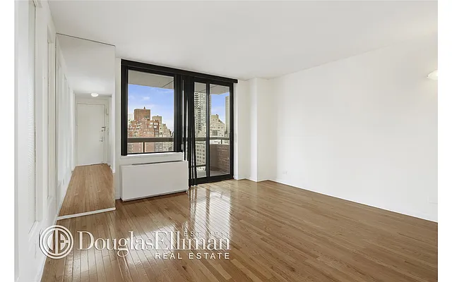 Rented by Douglas Elliman | media 39