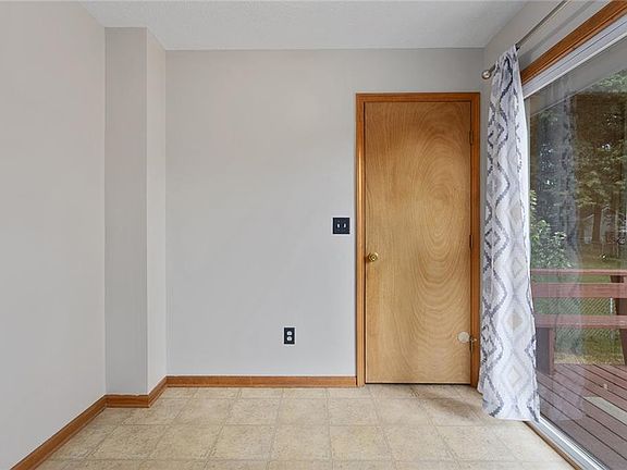 4th image of 1513 McClellan Dr