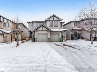 2812 15th St NW, Edmonton, AB T6T 0V5