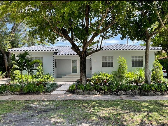 5th image of 407 Aragon Ave