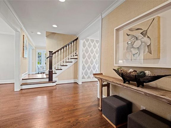 4th image of 2509 W 63rd St