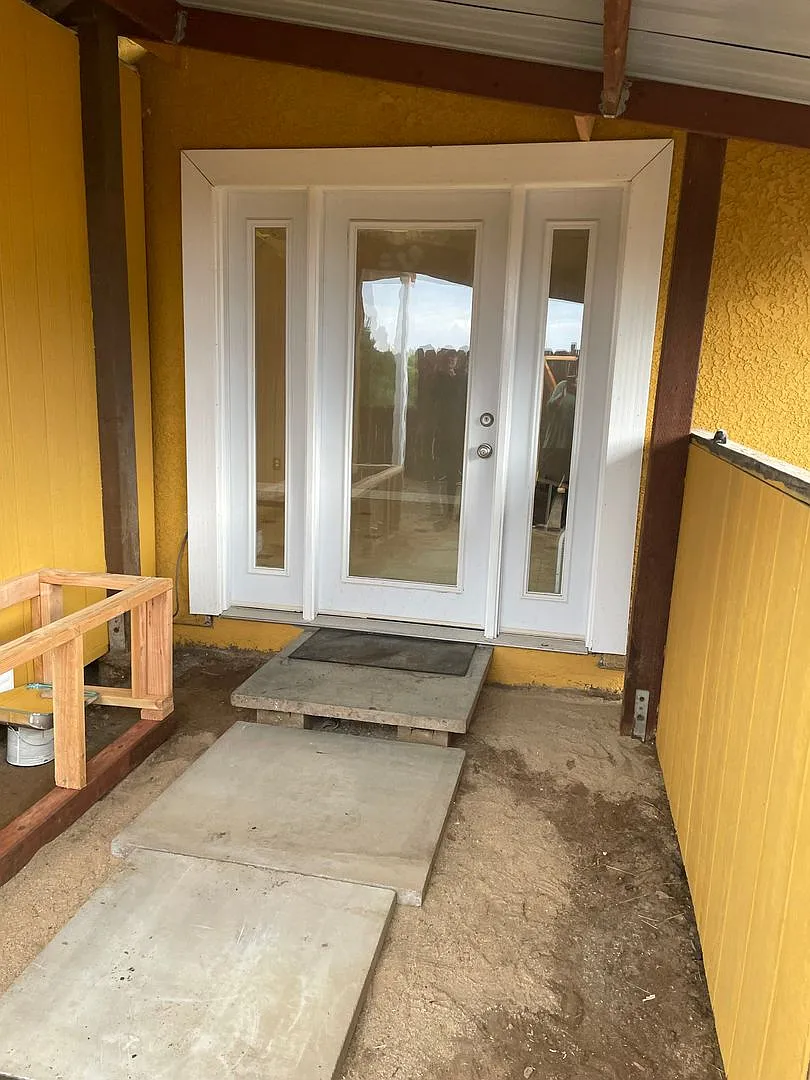 For the Outdoor Enthusiast. A Newly Updated 1 Bedroom, 1 Bath with so much more! — Photo 3