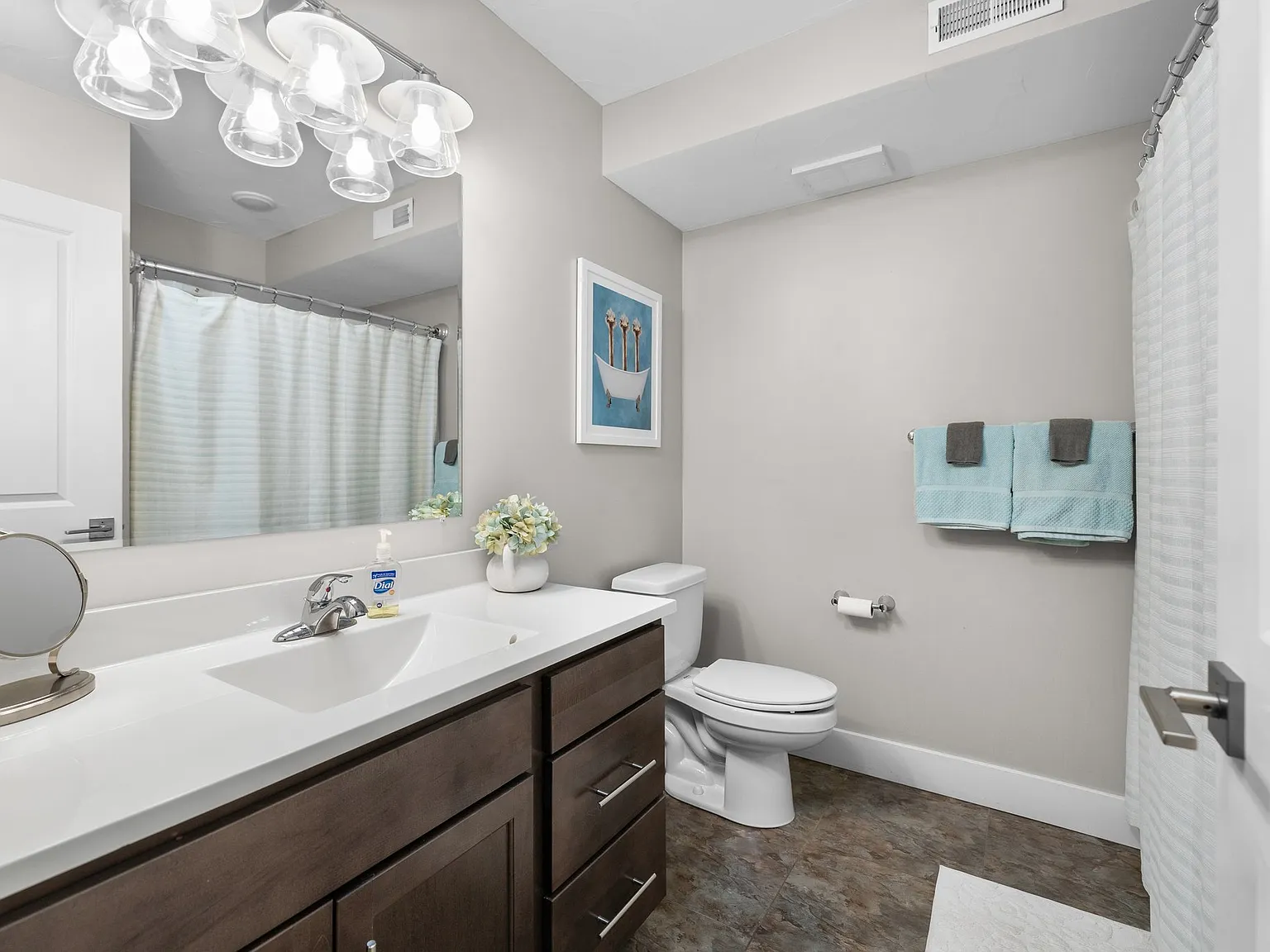 2 bed, 1150 sqft, $2,000 — Photo 4