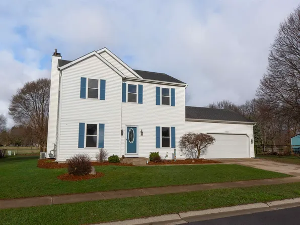 52103 Eagle Chase Dr, Granger, IN 46530