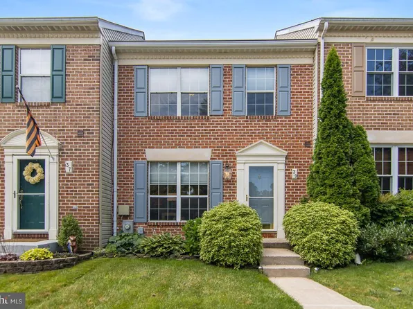 39 White Pine Ct, Cockeysville, MD 21030