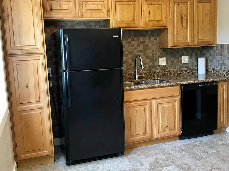 235 W 200 N #1 — Photo 4