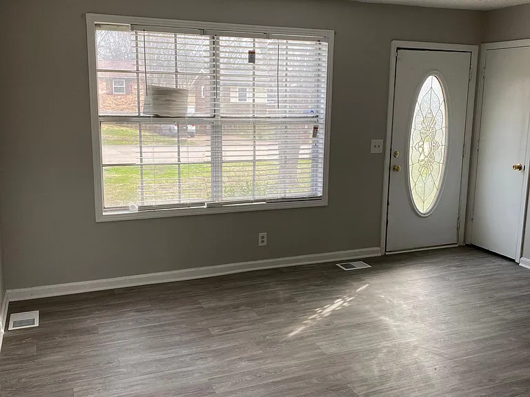 3108 Ewingwood Dr — Photo 3