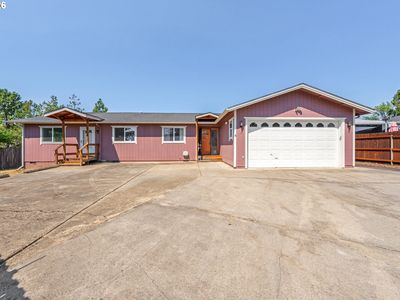 190 NE Lombardy Dr, Roseburg, OR, 97470