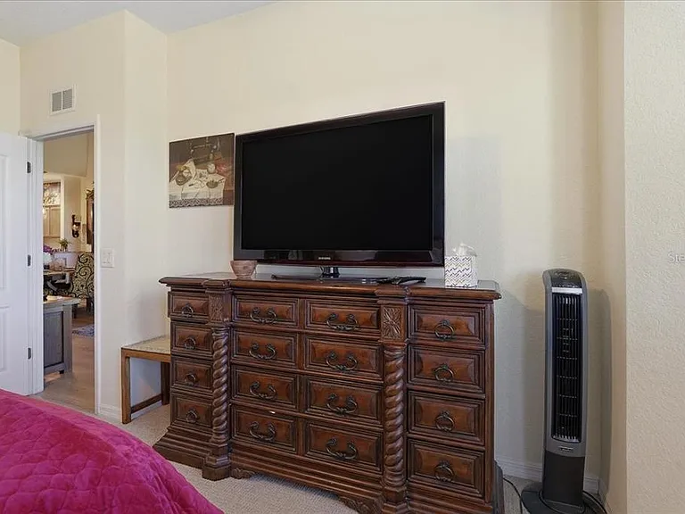 819 Fairwaycove Ln #204 — Photo 12