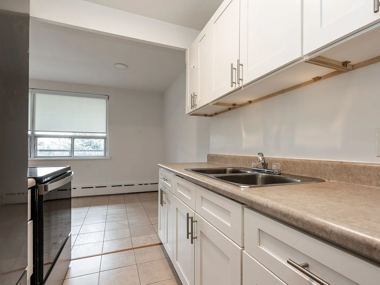 27 Paxtonia — Photo 1