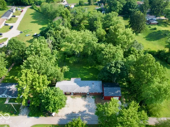 212 E South St, Bainbridge, IN 46105