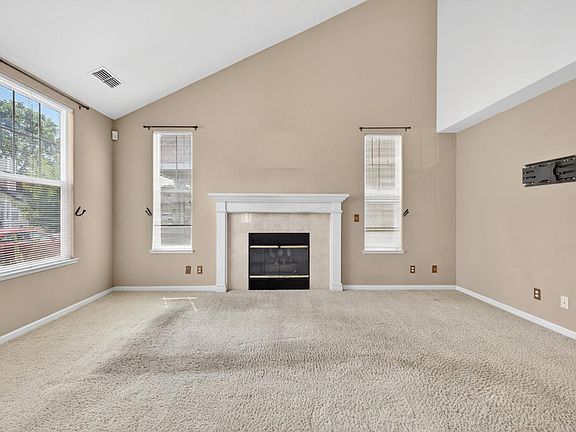 5th image of 1281 Trombetta Street