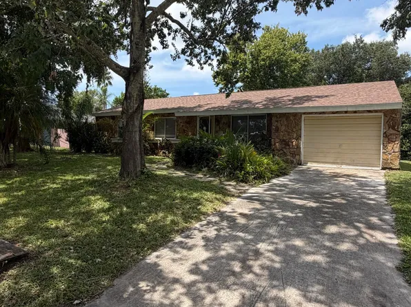 398 Riley Ave NE, Palm Bay, FL 32907