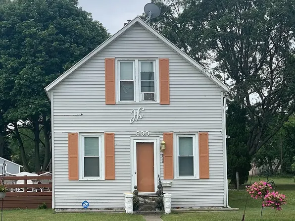 899 Evanston Ave, Muskegon, MI 49442
