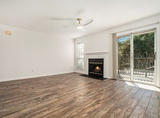 114 Granville Ct, Sandy Springs, GA 30328