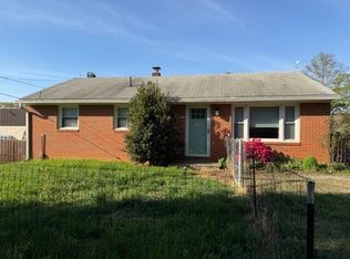 10640 Stewartsville Rd, Vinton, VA 24179