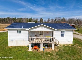 90 Luminary Firetower Rd, Spring City, TN 37381