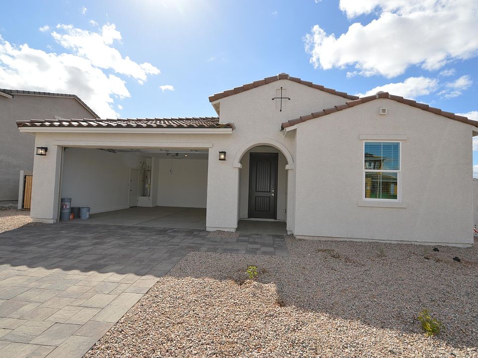 1st image of 2067 E Piedmont Pl