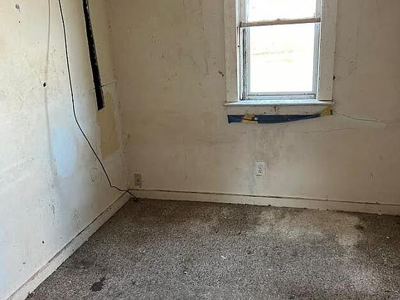 5th image of 1413 Alice Ave